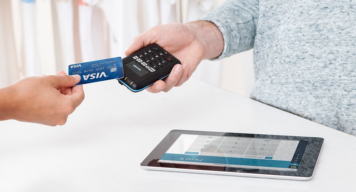 Payleven reader accepting contactless card