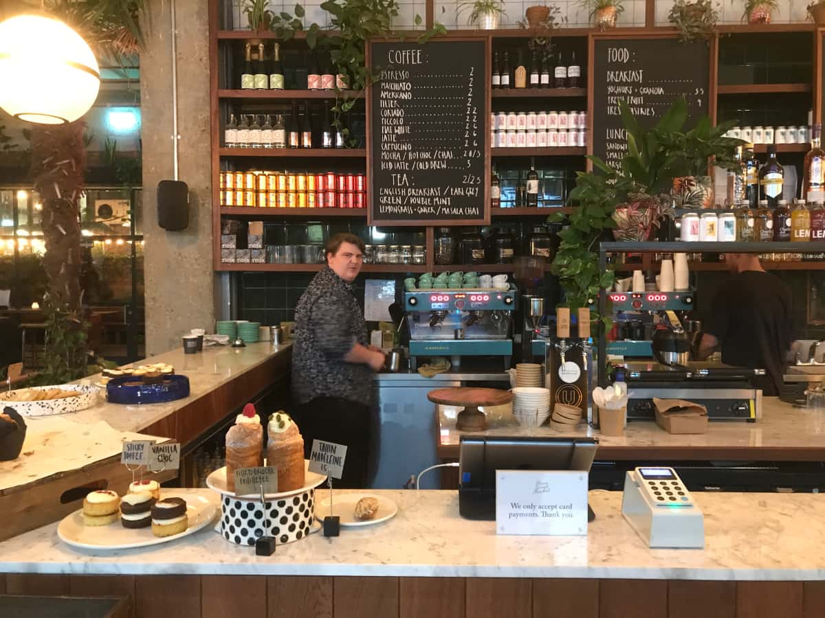 Hackney deli using iZettle Reader Hackney deli using iZettle Reader