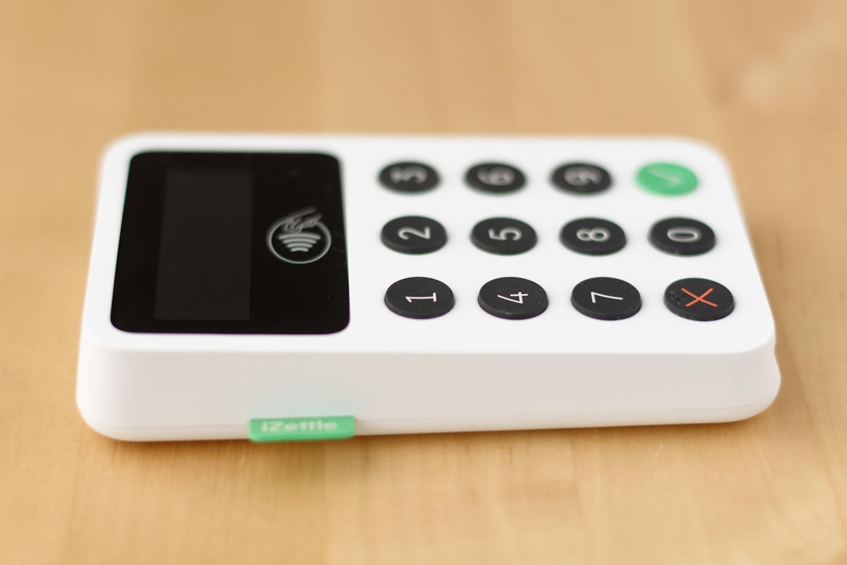 iZettle Reader 2 – left side iZettle Reader 2 left side