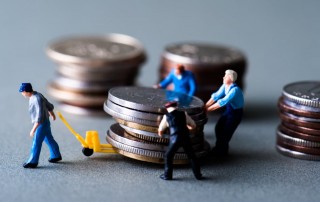 worker pulling coins from different lenders