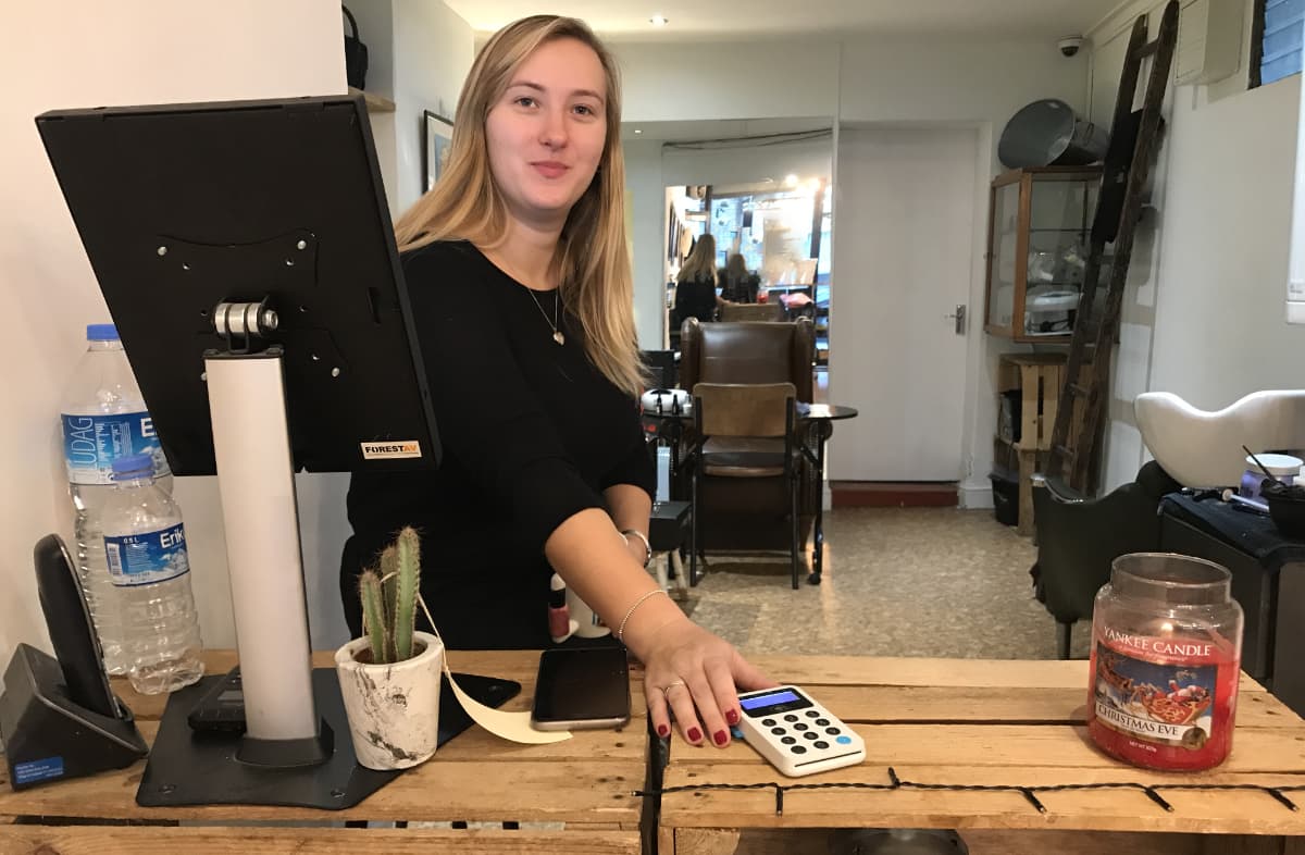 Beaut Box hairdressers using iZettle Reader Beaut Box hairdressers using iZettle Reader