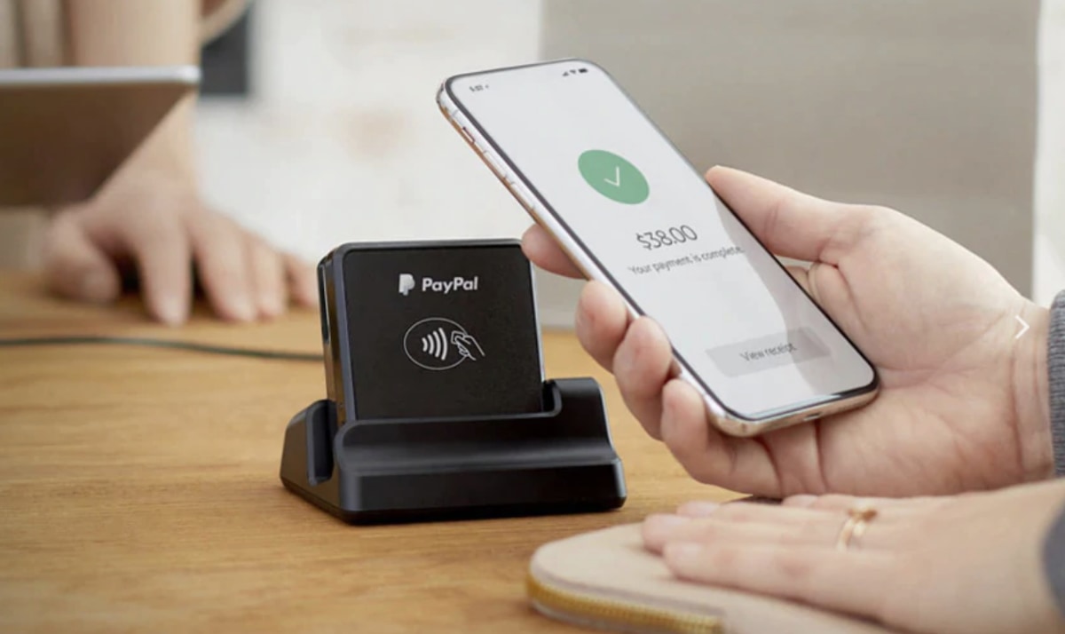PayPal Chip and Tap Reader in charging stand PayPal Chip and Tap Reader in charging stand