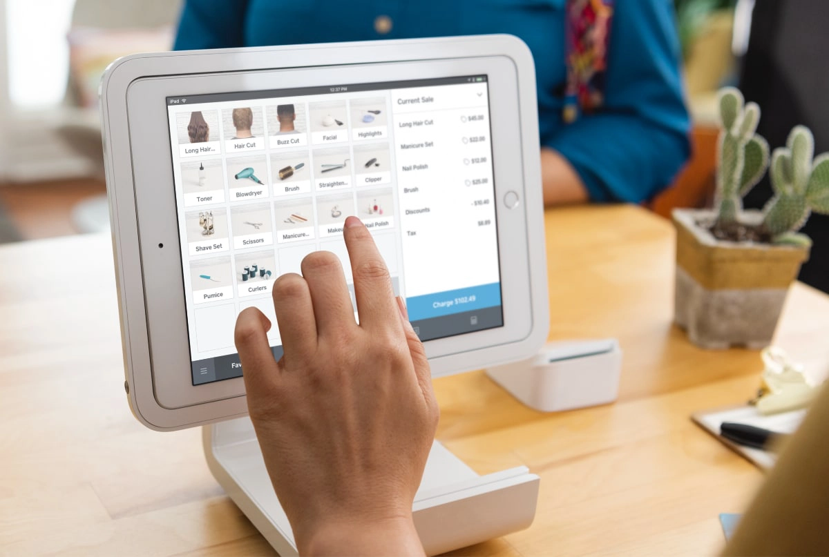 Square Stand with iPad and POS app