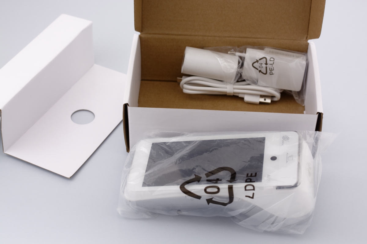 PAX A920 unpacking PAX A920 unpacking terminal