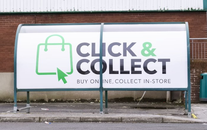 click and collect sign