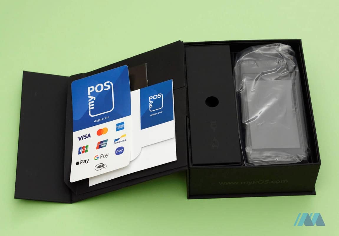 myPOS Carbon comes in a neat box myPOS Carbon box