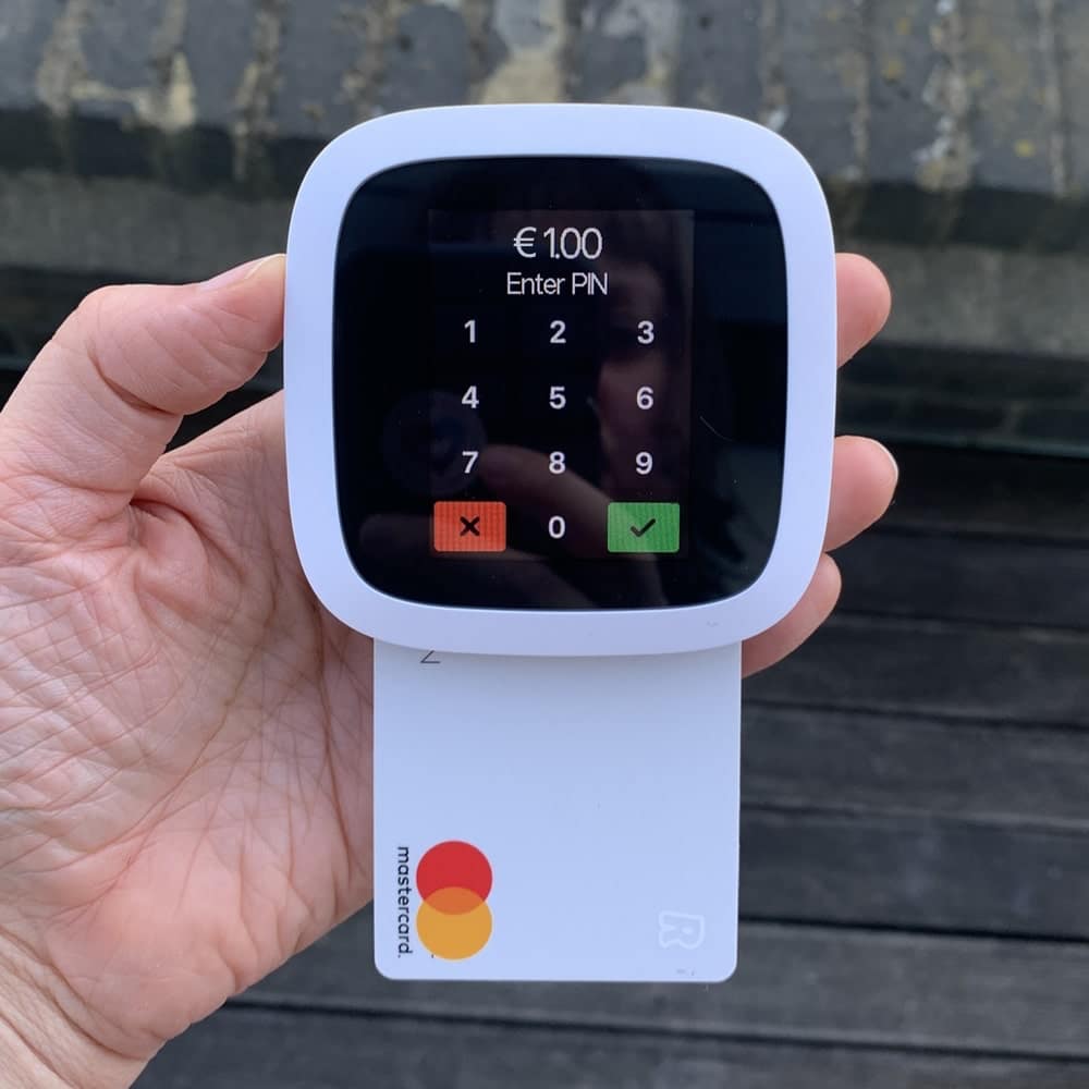Revolut Reader PIN pad screen