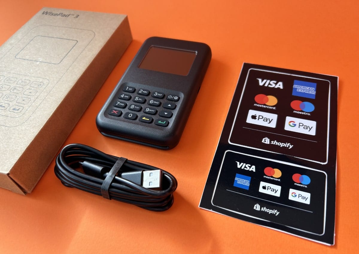 We tested the Shopify WisePad 3 Reader Shopify WisePad 3 Reader box contents