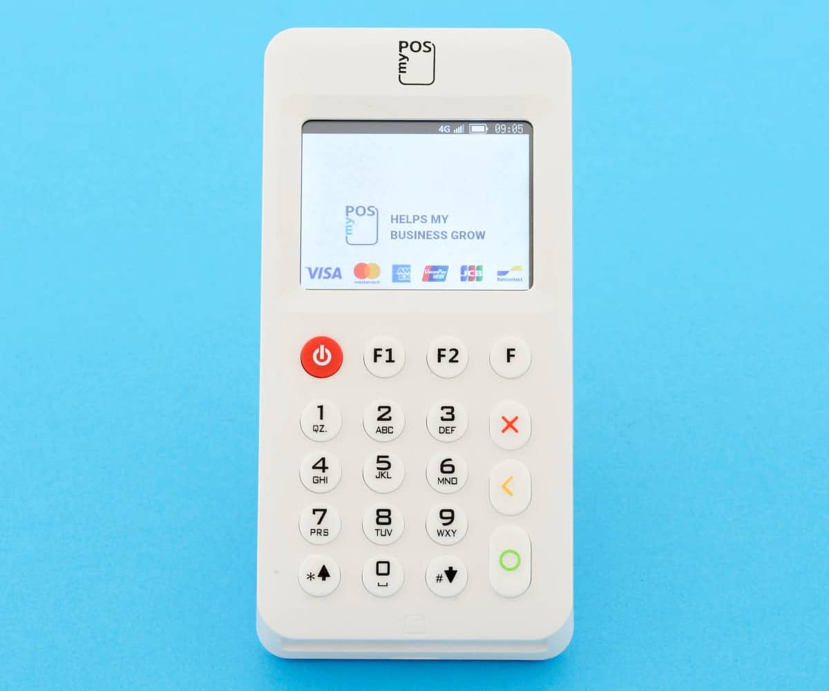 Our myPOS Go 2 card reader looks simple, but can do more than we expected